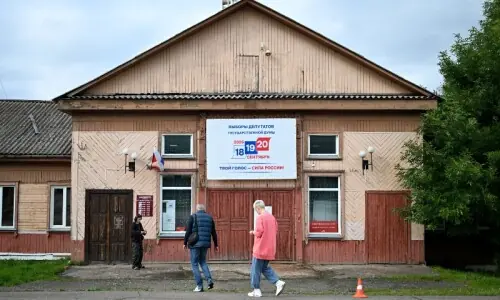 Russia says voting system hit by cyberattacks