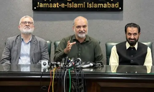 JI keeps long march option open over petrol levy