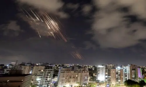Saudi air defences intercept 6 Houthi ‘ballistic missiles’ Saudi air defences intercept 6 Houthi ‘ballistic missiles’