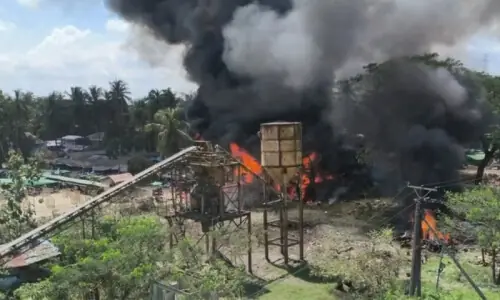 33 killed as Myanmar military bombs market in Rakhine state