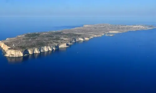 Shipwreck off Tunisia leaves two migrants dead