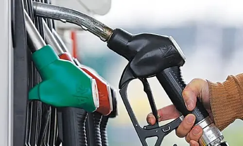 Govt reduces petrol price by Rs0.14 per litre, high-speed diesel rate by Rs1.89 Govt reduces petrol price by Rs0.14 per litre, high-speed diesel rate by Rs1.89