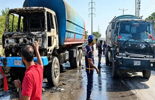 Mob torches water tanker after fatal accident Mob torches water tanker after fatal accident