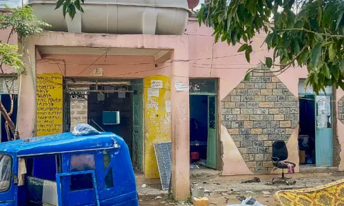 Ethiopia's Tigray rebels abandon regional capital as govt advances