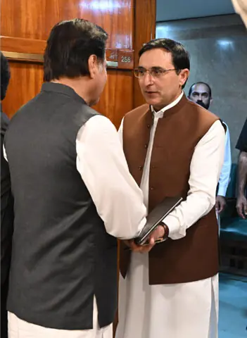 ‘Breakthrough’ awaited as govt, opposition give talks a chance ‘Breakthrough’ awaited as govt, opposition give talks a chance
