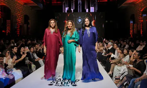 STYLE: THE CATWALK RETURNS TO KARACHI STYLE: THE CATWALK RETURNS TO KARACHI