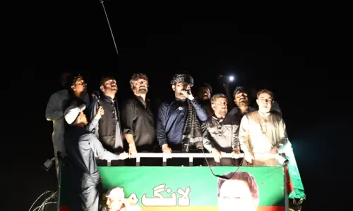 PTI long march: CM Afridi-led convoy camps in Mattani for the night, heads to Khyber next