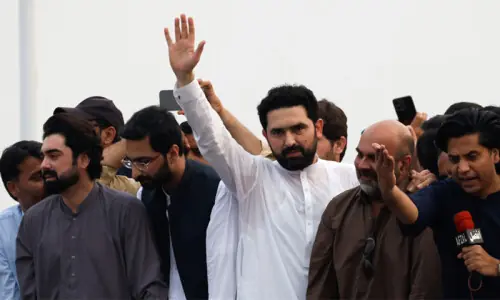 Afridi-led protest march circles back to home turf