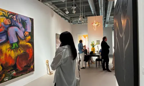 Do wealthy Gen Z collectors spend more on art than older buyers? This report says yes