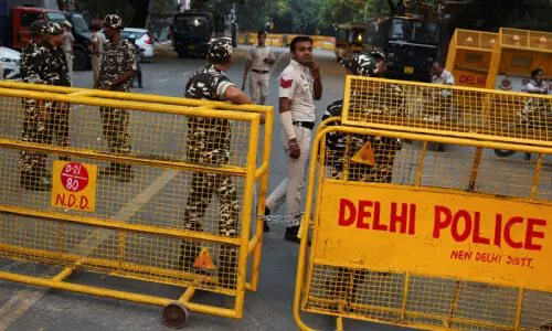 India deploys thousands of cops ahead of voter-roll protest India deploys thousands of cops ahead of voter-roll protest