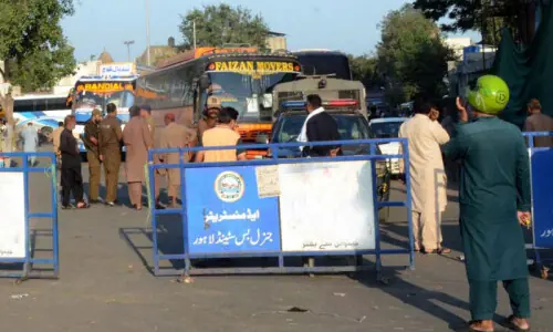 Bid to curtail PTI workers&rsquo; mobility: Road transport services suspended, terminals sealed in Lahore