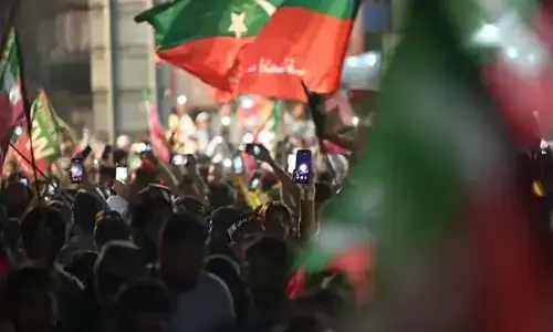 PTI workers in KP protest imposition of governor&rsquo;s rule