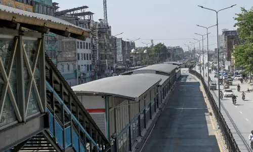 PTI’s protest call draws lacklustre response in Peshawar PTI’s protest call draws lacklustre response in Peshawar