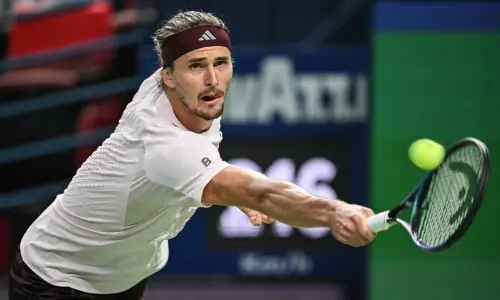 Zverev defies 'physical issues' to reach Shanghai Masters quarter-finals Zverev defies 'physical issues' to reach Shanghai Masters quarter-finals