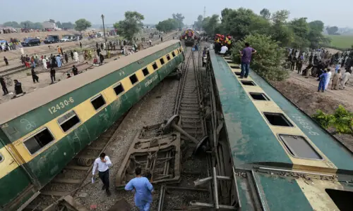 Five killed, dozens injured as train derails near Multan