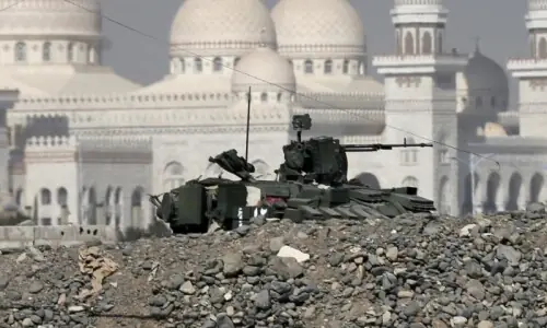 Houthis target military headquarters at presidential palace in Yemen's Aden