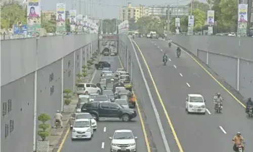 Communication and Works Dept told to complete Rawalpindi's Peshawar Road underpasses by November Communication and Works Dept told to complete Rawalpindi's Peshawar Road underpasses by November