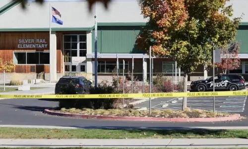 Shooter kills four at Oregon elementary school before being shot dead by community member Shooter kills four at Oregon elementary school before being shot dead by community member