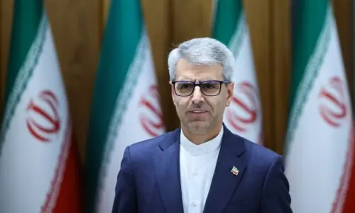 Iran denies Saudi accusation of involvement in Houthi attacks, offers to mediate