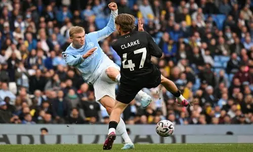 Haaland double helps Manchester City win, Neto brace cheers Chelsea