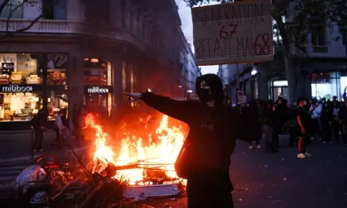 Looting, blazes and clashes in France amid nationwide protests Looting, blazes and clashes in France amid nationwide protests