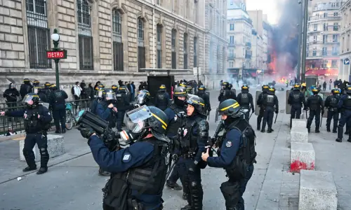 2,000 arrested as French unrest spills into second day