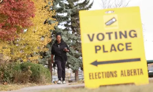 Alberta votes to remain part of Canada