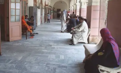 Civil judge injured after allegedly being attacked by advocate in Rawalpindi