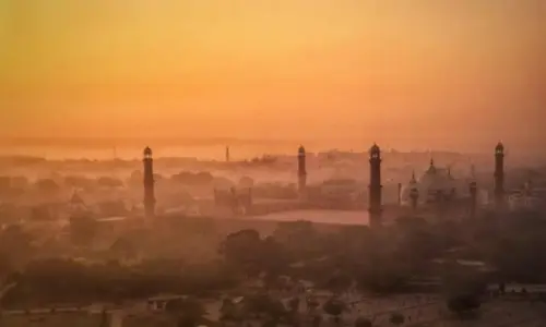 Lahore tops global pollution ranking as air quality turns &lsquo;hazardous&rsquo;