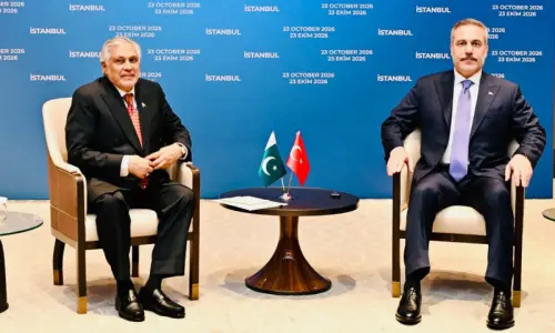DPM Dar meets Turkish FM ahead of R-4 bloc, European diplomats&rsquo; meetings