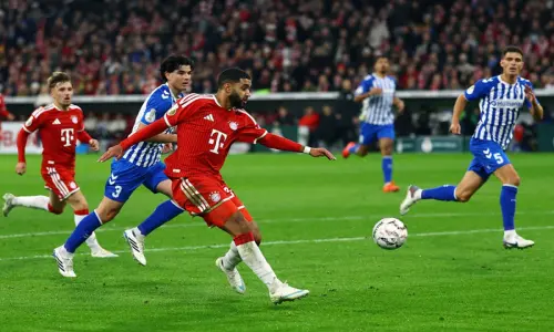 Harry Kane watches as Bayern cruise into German Cup last 16