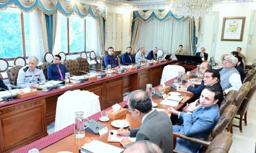PM Shehbaz approves expansion of Jinnah and Allama Iqbal airports, eyes making Karachi 'air cargo hub'