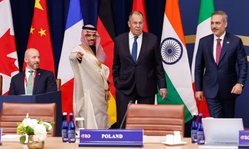 Qatari delegation arrives in Tehran for peace talks Qatari delegation arrives in Tehran for peace talks