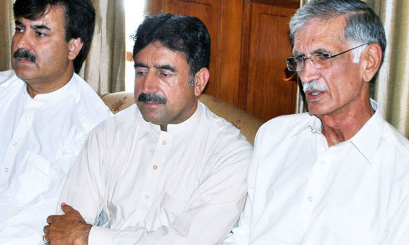 Chief minister of Khyber Pakhtunkhwa Pervez Khan Khattak (R).—File Photo by INP