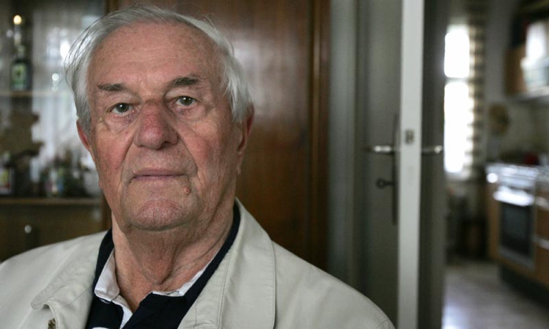 A picture taken on 2 May 2005 shows Rochus Misch, former staff sergeant in the Nazi SS with responsibility for maintaining the telephone lines in the bunker of Nazi Party's leader Austrian-born German Adolf Hitler, sitting in his home in Berlin. -AFP Photo