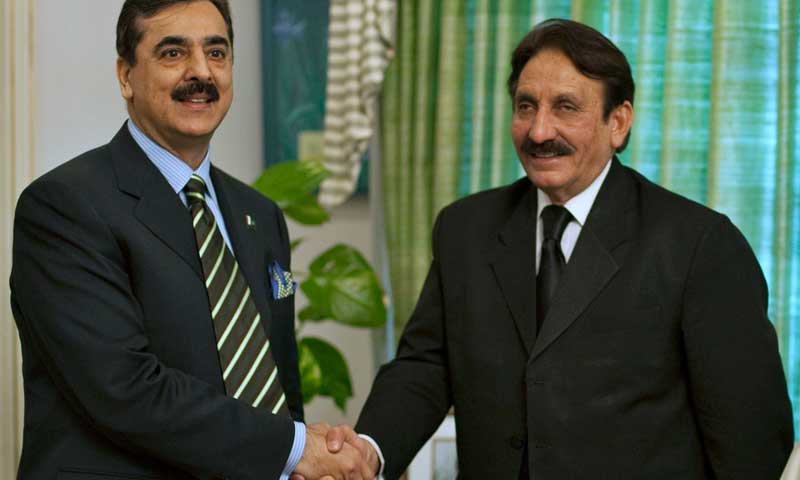 Chief Justice Iftikhar Chaudhry shakes hands with Yousuf Raza Gilani in this February 17, 2010 file photo. — Reuters