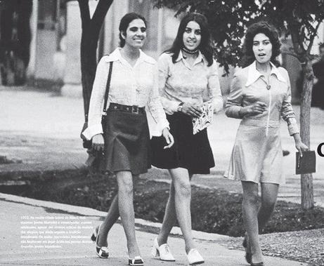   Afghan women walk down a shopping street in Kabul in 1972 (Picture Courtesy LIFE).