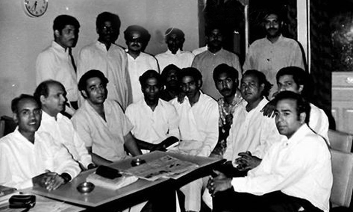 Gathering of Pak Tea house patron including Habib Jalib( Bottom third from right).