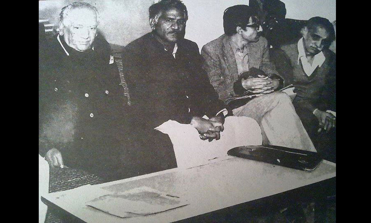 Faiz Ahmad Faiz (left) is pictured along with Syed Sadequain Ahmed Naqvi (Second from right).