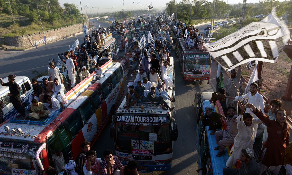 پشاور میں بھی جماعت الدعوۃ نے ریلی نکالی۔
