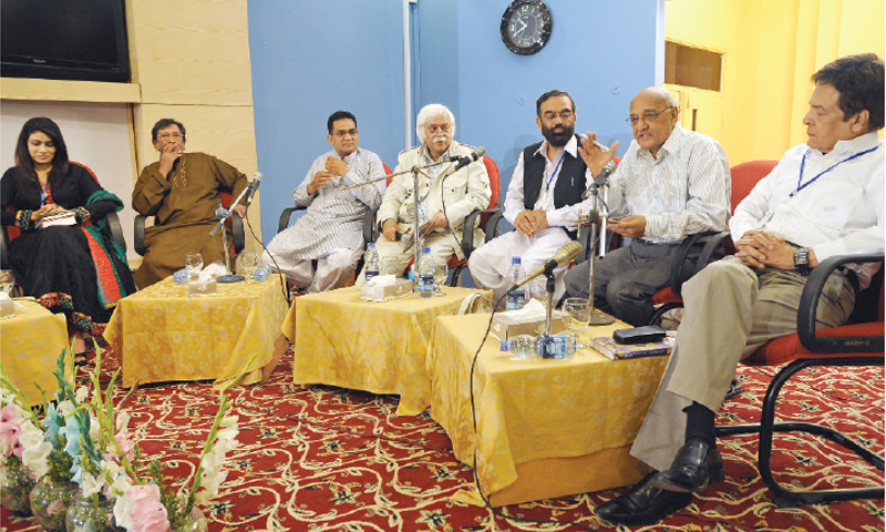 RENOWNED poet Amjad Islam Amjad moderates the discussion on Ghalib’s poetry. — Photo by Tanveer Shahzad