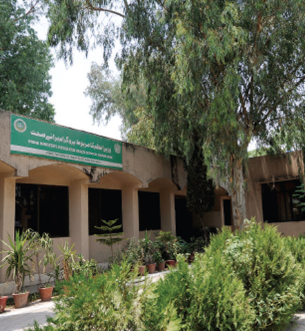 In sharp contrast to the pathetic condition of other health centres in rural Islamabad, this rural health centre at Bhara Kahu is refreshingly well furnished and well equipped. It too had existed in deplorable conditions but its fortunes changed in 2011 when it was upgraded to a 20-bed hospital. It got all basic medical facilities such as X-ray and ultrasound machines. A mother and child health centre was added to it. But bad luck struck when the Pakistan Institute of Medical Sciences it was affiliated to withdrew its support and recalled its doctors. Now its X-ray unit is non-functional and several services, like dentistry, have been closed. 