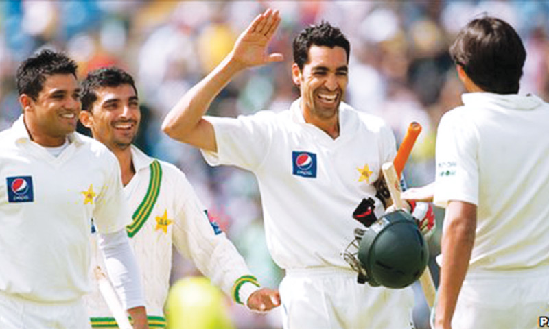 محمد عامر اور محمد آصف نے رکی پونٹنگ کے آسٹریلیا کو صرف 88 رنز پر ٹھکانے لگا دیا