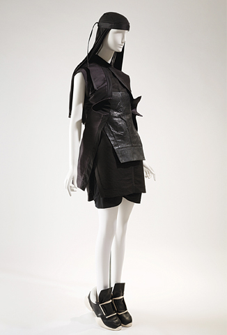 A RICK Owens ensemble from his spring 2014 collection, which was modelled by step dancers.