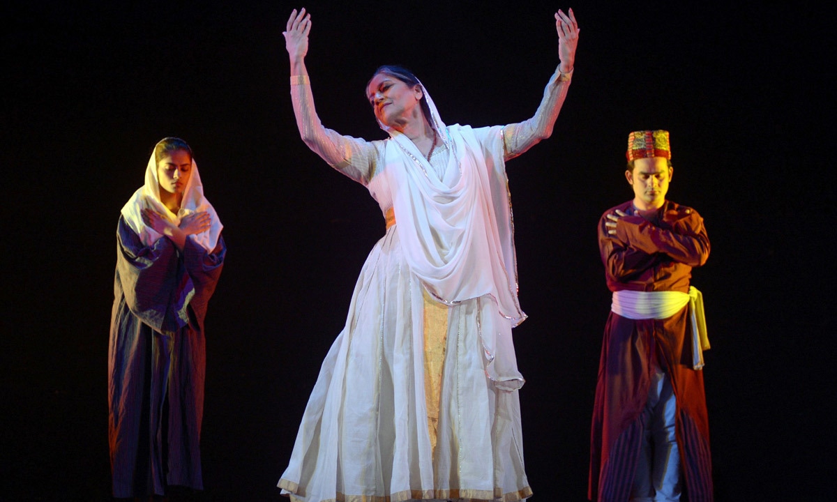 Sheema Kirmani takes part in a performance on International Women's Day in Karachi. – AFP