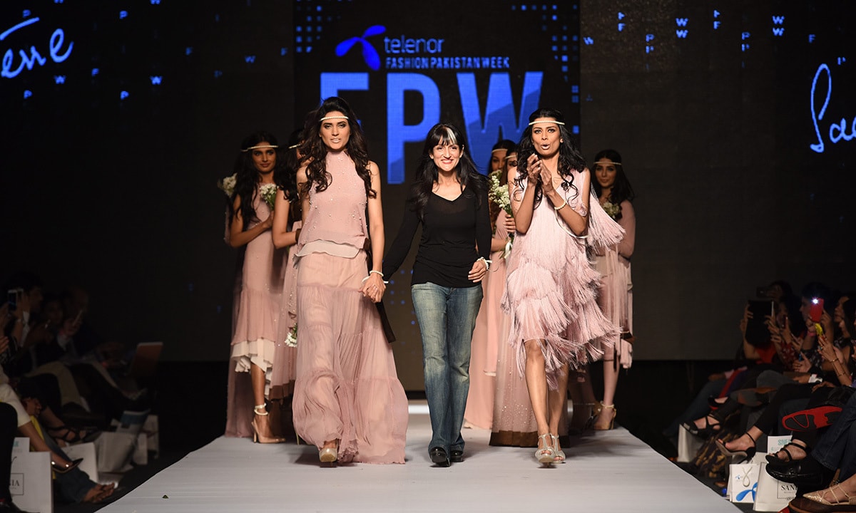 Sadaf Malaterre with models.- Tapu Javeri
