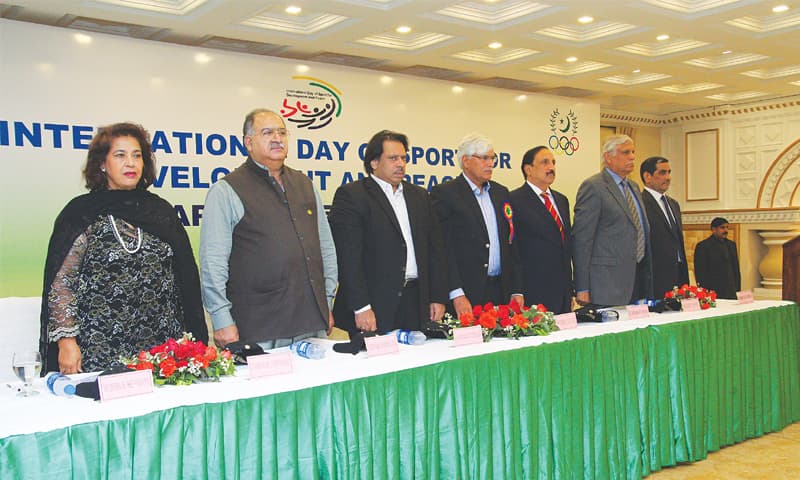 Pakistan’s sporting greats attend a function arranged by the Pakistan Olympic Association (POA) to celebrate the International Day of Sport for Development and Peace.