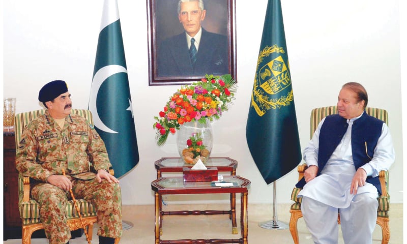 ISLAMABAD: Prime Minister Nawaz Sharif and the Chief of Army Staff, Gen Raheel Sharif, meeting at the PM House on Tuesday.—PPI