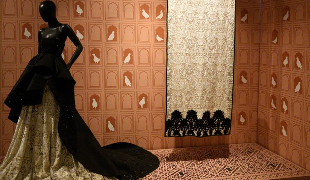 A display by Sana Safinaz | Courtesy Mohatta Palace Museum