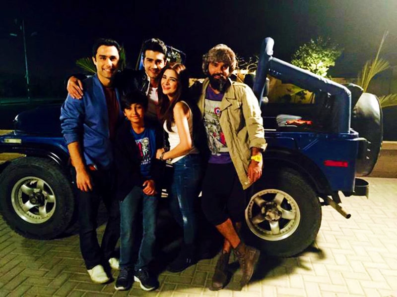 The cast with 'Jeepo'. — Photo courtesy: KSL's Facebook page